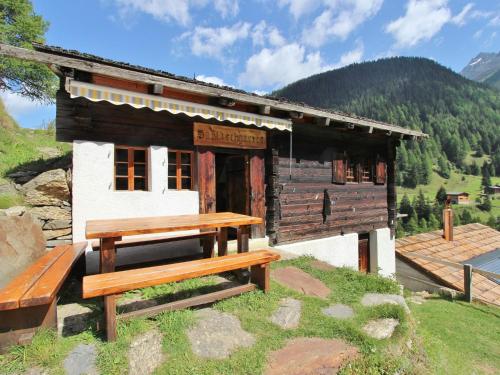 Beautiful Chalet in Binn with Parking