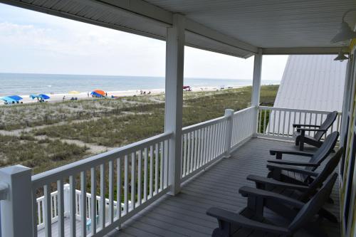 Salt on the Rim in Holden Beach (NC)