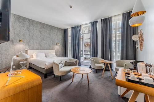 Les Suites Vallier – khách sạn tại Bordeaux