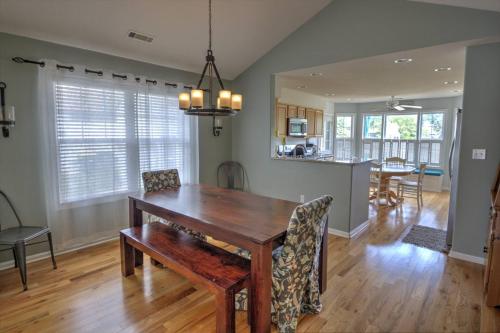 2 Torie Jordan Ct Ocean View - main image