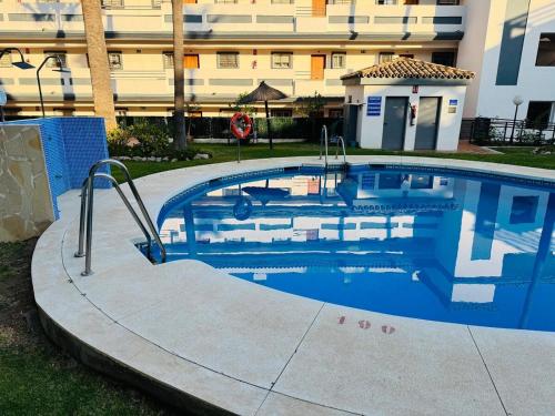 Apartamento con Piscina, Parking Cerca de la Playa