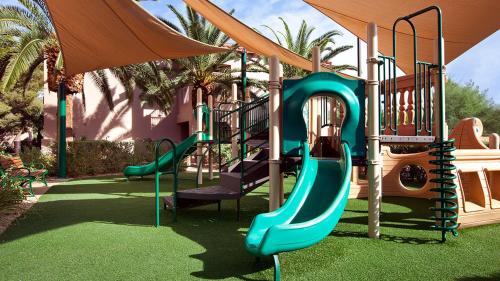 Sheraton Desert Oasis Resort One-Bedroom - image 4