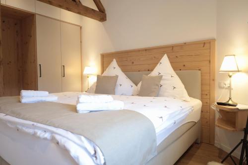 Sleeps 6