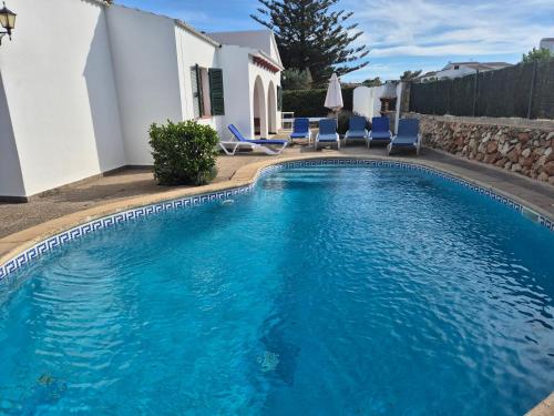 Villa familiar con piscina privada en Calan Blanes - Menorca Villa familiar con piscina privada en Calan Blanes - Menorca