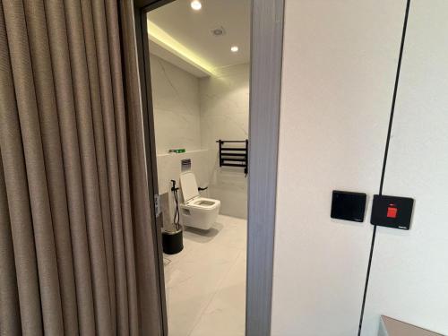 410 tara-JRE Jabal Al Lweibdeh with stunning view - image 13
