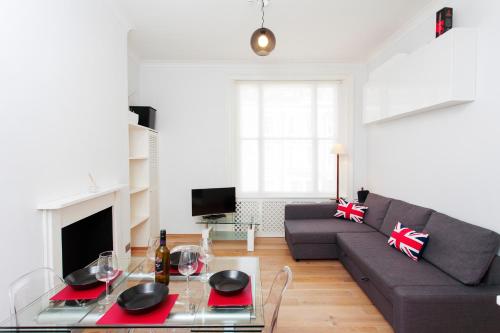 Italianflat - Eardley, , London