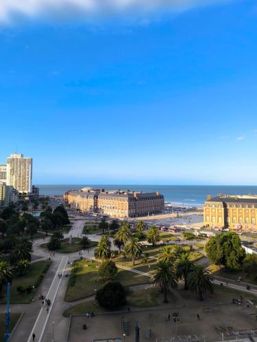 8 Piso en Plaza Colón Balcón con Vista al Mar