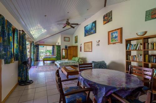 A szálláshely kívülről, Heimanarii's Lodge - Fare Mahana in Haapiti