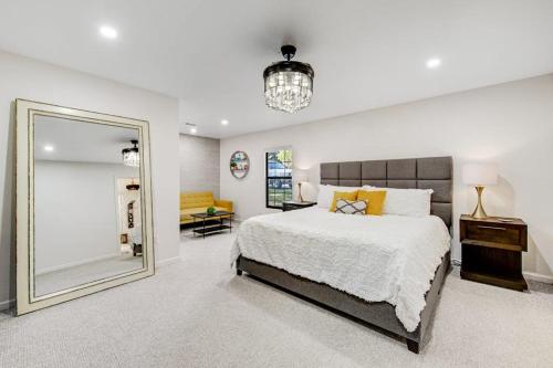 Spacious & Elegant Haven with Huge Yard, Updated Interior, AC, & Fast WiFi, Horseshoe Bay (foto 8)