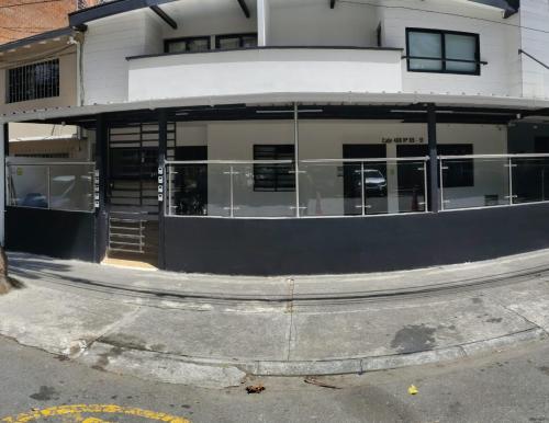 Laureles Executive Suites La 70 Medellin