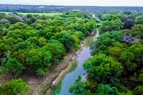 . Peaceful Riverfront Home with Enclosed Yard - Walk to the River