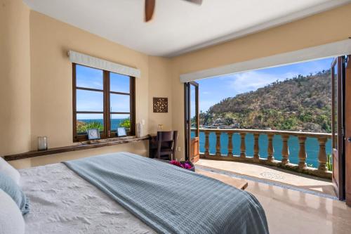 Secluded Luxury Oceanfront Suite - Stunning Views – khách sạn tại Boca de Tomatlan