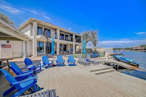 外部景觀, Luxury LBJ Lake House in Horseshoe Bay with Open Water, Boat Dock, Swimming in 馬蹄灣(TX)