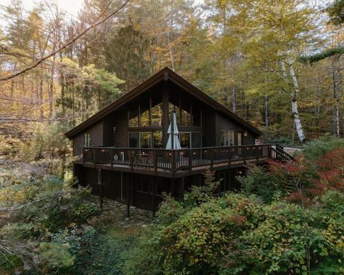 Owl Brook House - Midcentury Escape near Manchester – khách sạn tại Dorset (VT)