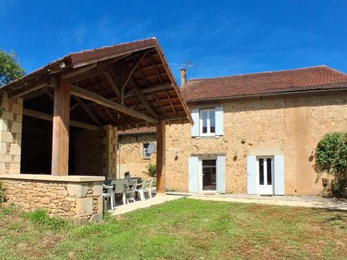 Maison de campagne, parking privatif - 8 pers. - FR-1-616-584 – khách sạn tại Prats-du-Perigord
