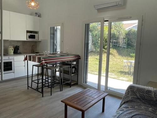 Maison avec parking et jardin - 4 pers. - FR-1-413-275