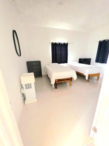 Ackee Haven Comfortable Spacious Home in Poor Mans Corner