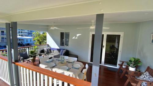 Blue Beach House - Golden Beach