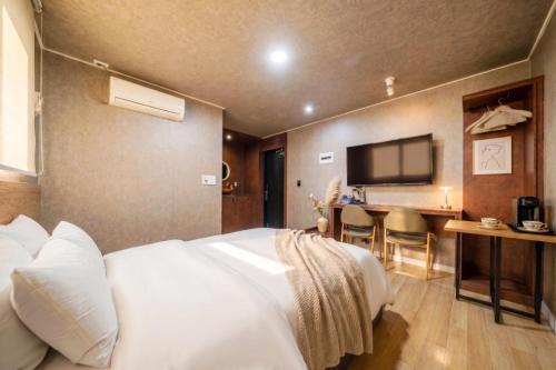 Restia Hotel Suwon Station Room Type - Double Room