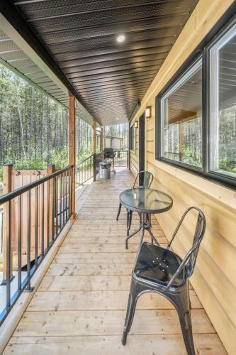Spa & Riverside - Le Ptit Cool Des Bois in Rivière-Matawin (QC)