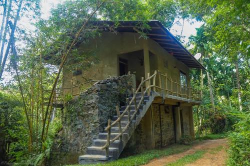 Achinthya Nature Resort in Hanwella