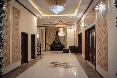 avla, Hotel De Raj Sialkot in Sialkot