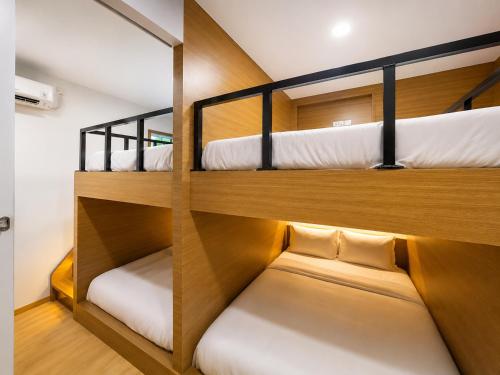 Crown Residence Family Room - Batam