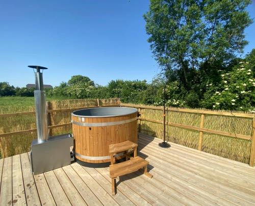Karstais baseins, le dôme avec bain nordique (le dome avec bain nordique) in Amfroipret