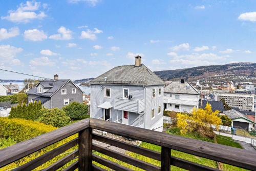 Bergen apartment with view of the city – khách sạn tại Laksevåg