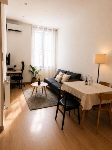 Cozy One Bedroom Apartment-City Center