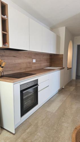 2 bedrooms, 4 beds