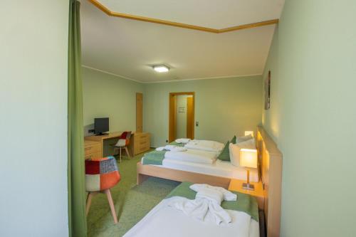 Dreibettzimmer