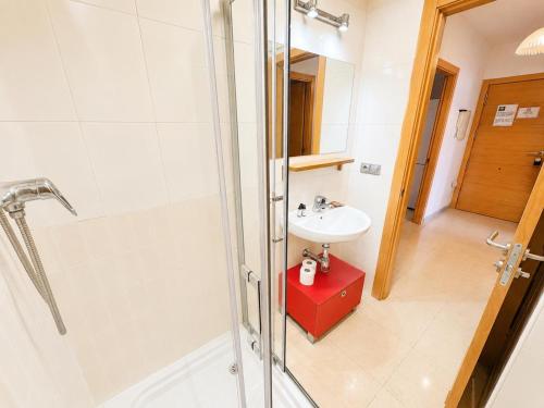 Malaga Center Flat Exclusive - image 34