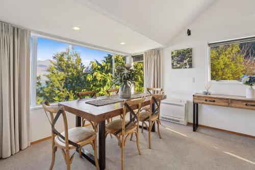 Alpine Horizon - Queenstown Holiday Home - image 9