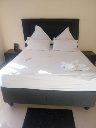 Otam-Check Guest House in Ondangwa