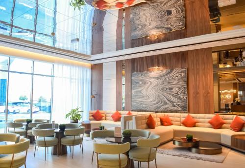 Carlton Downtown Hotel
