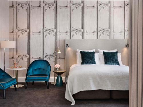 Luxury King Room with City View