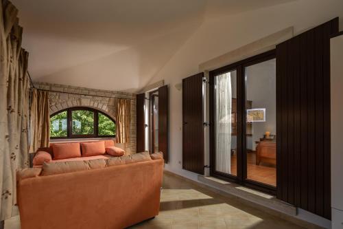 Pool House Suzi in Heart of Istria - Happy Rentals in Orihi