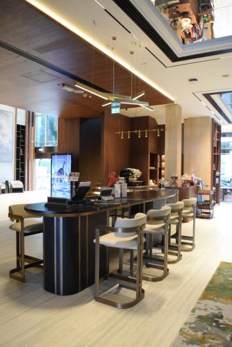 Carlton Downtown Hotel