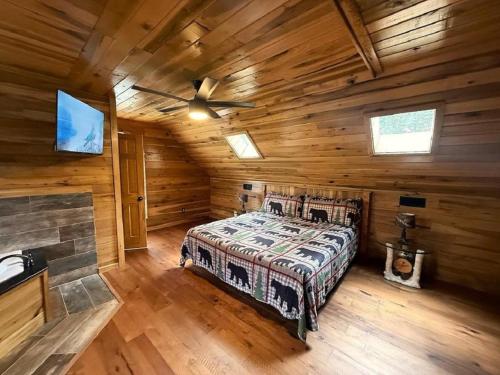 Smoky Mountain Getaway cabin - image 10