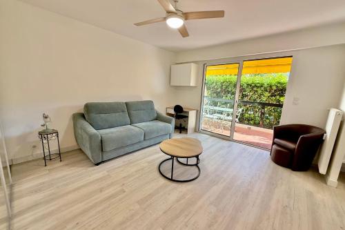 Antibes Chemin du Puy - Studio for 2 people - Parking - Wifi -Swimming pool in La Pagane