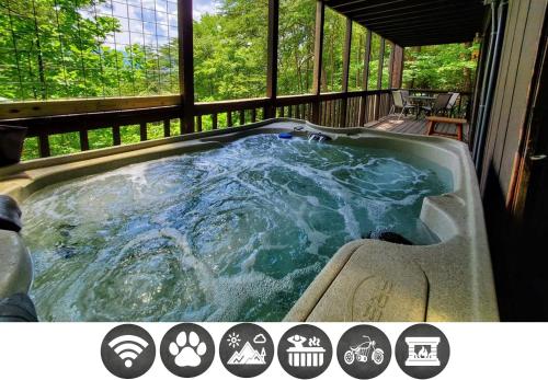 Hillbilly Hilton chalet – khách sạn tại Khac