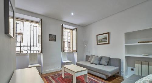 Madrid - Apartment - City Center - Sleeps 4