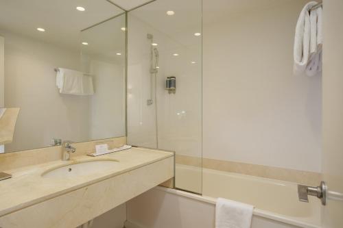 ห้องน้ำ, Hotel Eden Park by Brava Hoteles in รุยเดลลอตส์เดลาเซลวา