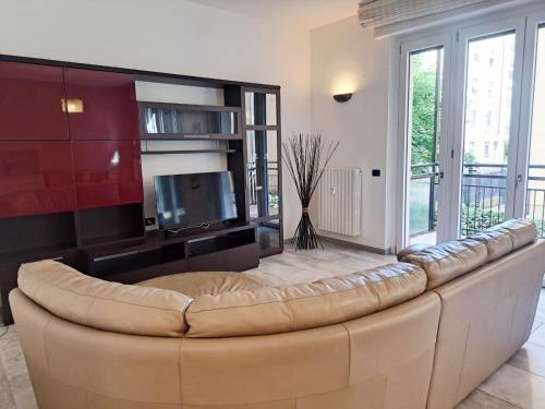 Ganymede Apartment by Quokka 360 - A Short Walk from Como Borghi Station