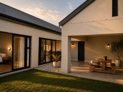 Lighthouse Villa Romansbaai in Birkenhead