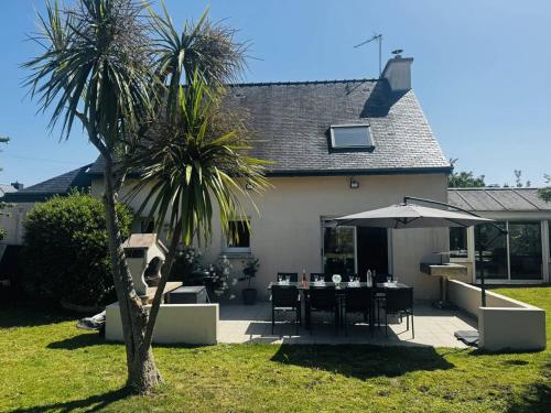 Maison 8px, jacuzzi, jardin clos, 15 min à pied plage