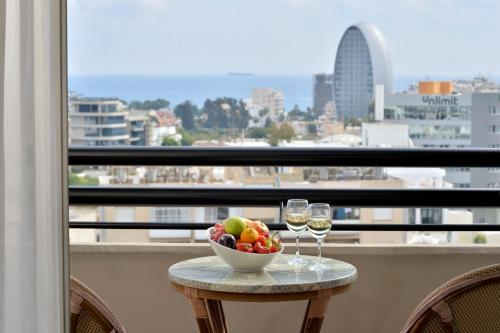 Double or twin room, superior, city view
