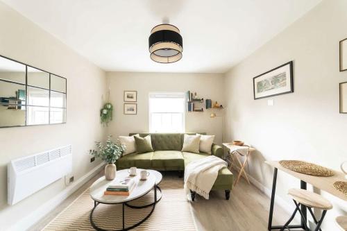 Stylish 1 Bedroom Apartment in Central Liverpool, Ливерпуль