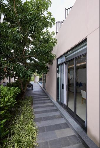 Exterior view, Quang Minh Villa Modern 3BR Pool Villa near Cam Ranh Beach in Bai Dai Beach